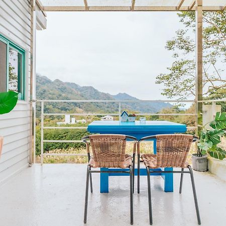 Olive Tree Village Guesthouse Наньчжуан Номер фото